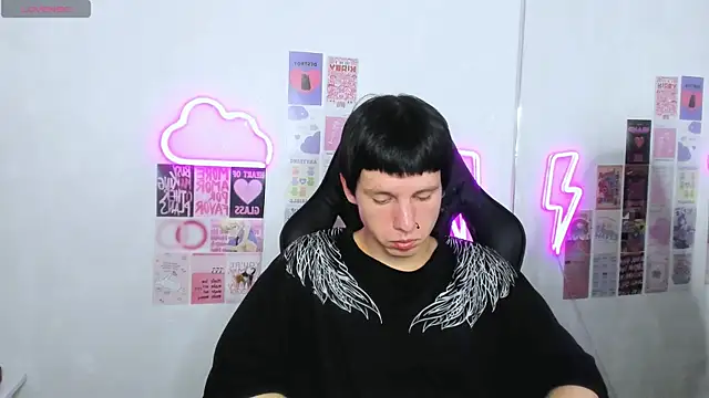 CutieKai  online show from 7, 4, 2026