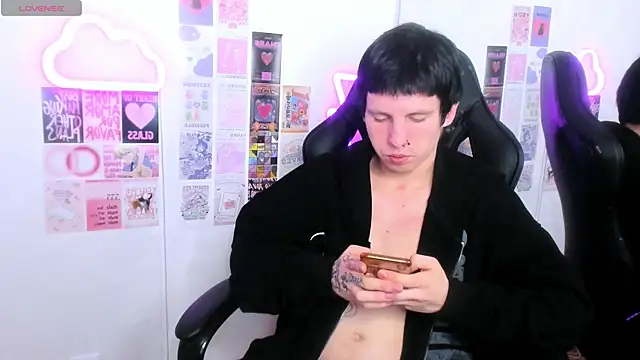 CutieKai  online show from 11, 4, 2026