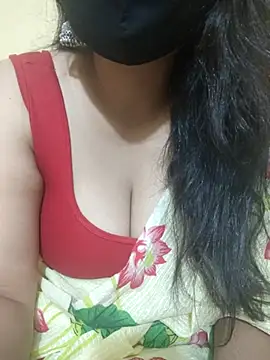 Snapshot of mouni499 chatting on 22, 4, 2026 mouni499 online show from 22, 4, 2026