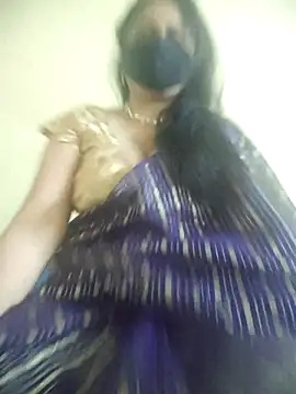 Snapshot of mouni499 chatting on 27, 4, 2026 mouni499 online show from 27, 4, 2026