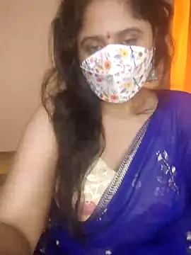 Snapshot of mouni499 chatting on 7, 6, 2026 mouni499 online show from 7, 6, 2026