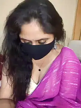 Snapshot of mouni499 chatting on 9, 6, 2026 mouni499 online show from 9, 6, 2026