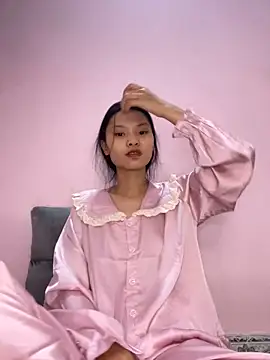 lung-linh online show from 27, 11, 2025