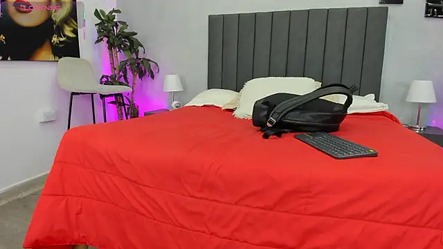 kendra london online show from 31, 3, 2026