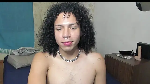 Angelwhitte online show from 6, 11, 2025