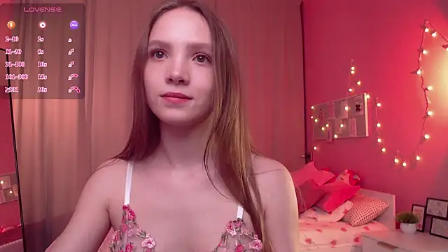 Snapshot of Adria_Arjona chatting on 15, 6, 2026 Adria Arjona online show from 15, 6, 2026