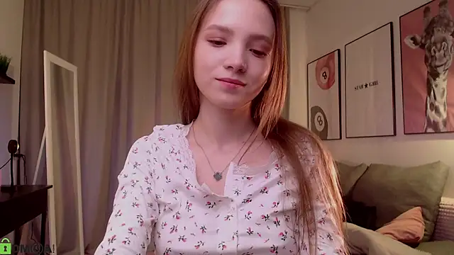 Snapshot of Adria_Arjona chatting on 11, 7, 2026 Adria Arjona online show from 11, 7, 2026