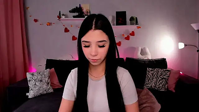 Snapshot of jasminharris chatting on 8, 11, 2025 jasminharris online show from 8, 11, 2025