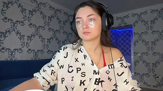 Snapshot of TwotyBright chatting on 17, 1, 2026 TwotyBright online show from 17, 1, 2026