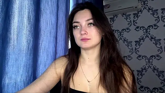 Snapshot of TwotyBright chatting on 11, 3, 2026 TwotyBright online show from 11, 3, 2026