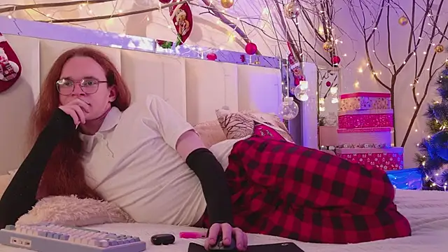 Mark Glover online show from 17, 12, 2025