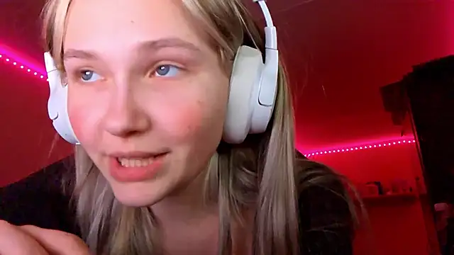 KarinRobertson online show from 17, 12, 2025