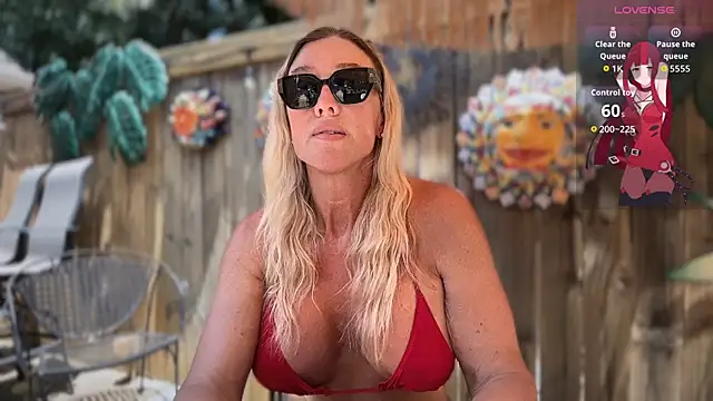 Snapshot of ChrisTinaBruce chatting on 5, 7, 2026 ChrisTinaBruce online show from 5, 7, 2026