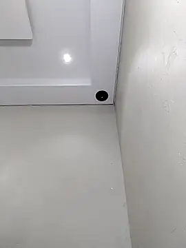 SweetSavage18 online show from 4, 2, 2026