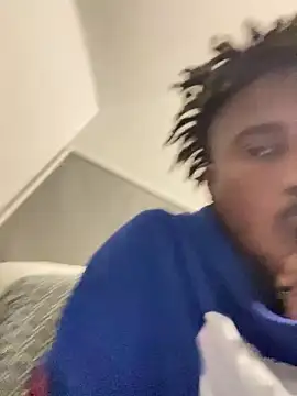 Snapshot of youngbull_dada chatting on 19, 12, 2025 youngbull dada online show from 19, 12, 2025