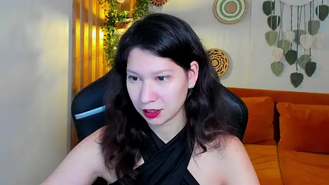 SaraDenars online show from 5, 11, 2025