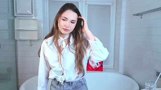 LeenaPuita online show from 22, 11, 2025