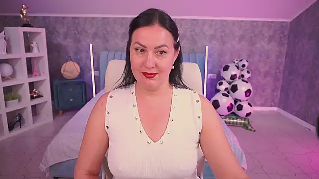 Snapshot of VelvetLuck chatting on 7, 7, 2026 VelvetLuck online show from 7, 7, 2026