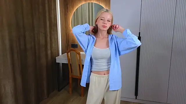 DorisCandelario online show from 14, 11, 2025