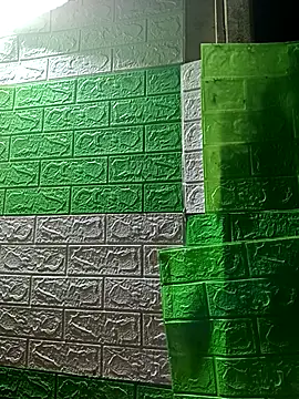 Bee-bgolden online show from 1, 12, 2025