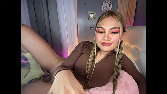 Tsfoxyangelx online show from 6, 4, 2026