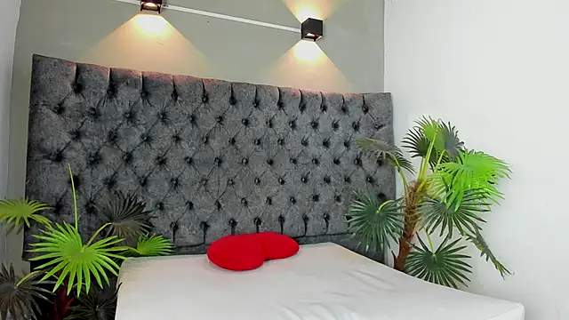 XAVI LEE online show from 7, 11, 2025