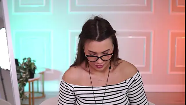 KarinaKokhana online show from 24, 11, 2025