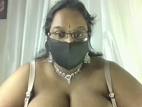 hootypriya online show from 2, 7, 2026
