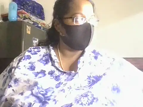 hootypriya online show from 23, 7, 2026