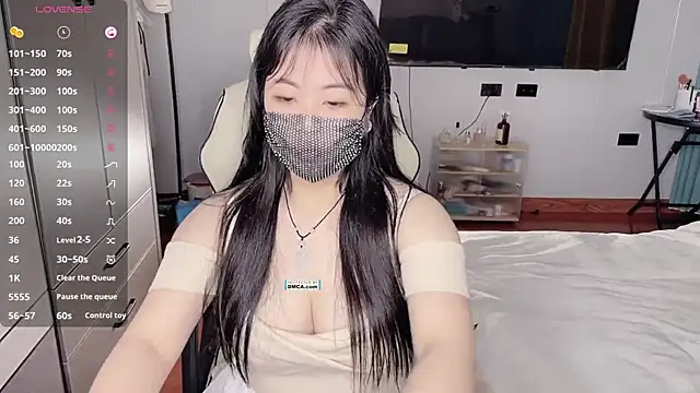 Snapshot of Chayka_21 chatting on 6, 11, 2025 Chayka 21 online show from 6, 11, 2025