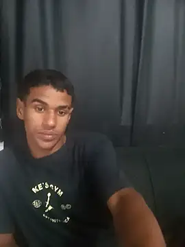 moreninhosafadinho21 online show from 27, 11, 2025