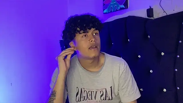 CyrusAndGrase online show from 10, 1, 2026