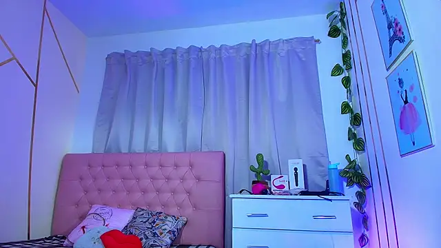 Snapshot of Lulu_swarts chatting on 20, 4, 2026 Lulu swarts online show from 20, 4, 2026
