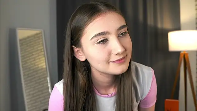 AriannaSemke online show from 8, 11, 2025