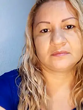 Snapshot of Karoline_milf_hot chatting on 3, 12, 2025 Karoline milf hot online show from 3, 12, 2025