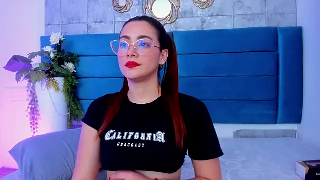 Snapshot of SaraAlvarezx chatting on 6, 3, 2026 SaraAlvarezx online show from 6, 3, 2026