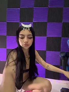 Snapshot of Luna_shinee chatting on 13, 11, 2025 Luna shinee online show from 13, 11, 2025