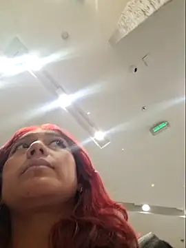 Snapshot of Eveelyn25xx chatting on 8, 11, 2025 Eveelyn25xx online show from 8, 11, 2025