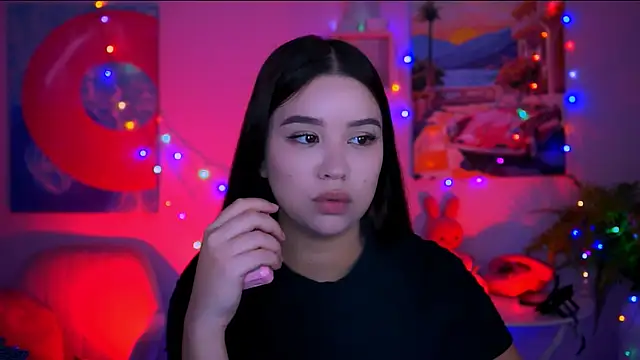 Snapshot of AnnaGarcias_ chatting on 28, 11, 2025 AnnaGarcias online show from 28, 11, 2025