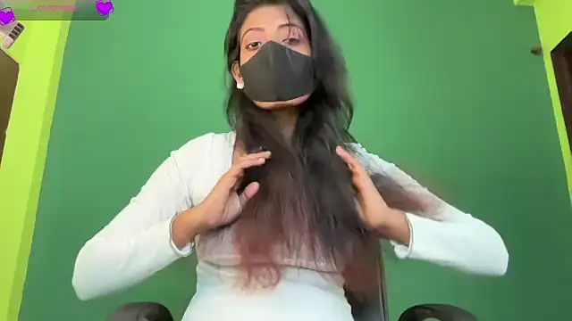 Snapshot of classy_kritii chatting on 13, 11, 2025 classy kritii online show from 13, 11, 2025