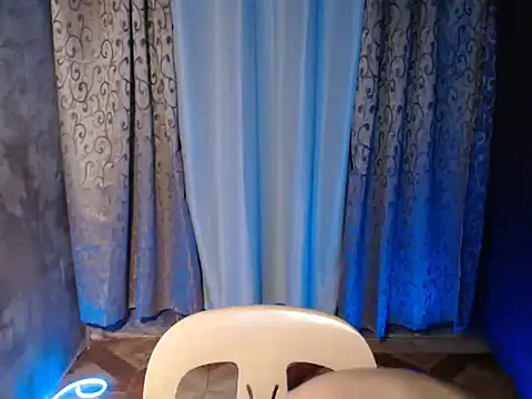 Snapshot of Urhotsilverboy chatting on 24, 2, 2026 Urhotsilverboy online show from 24, 2, 2026