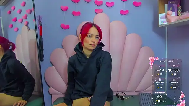 luci miller online show from 22, 11, 2025