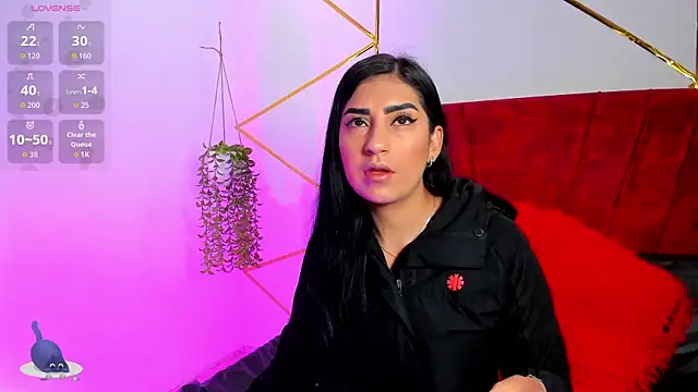 Paris Evans  online show from 15, 12, 2025