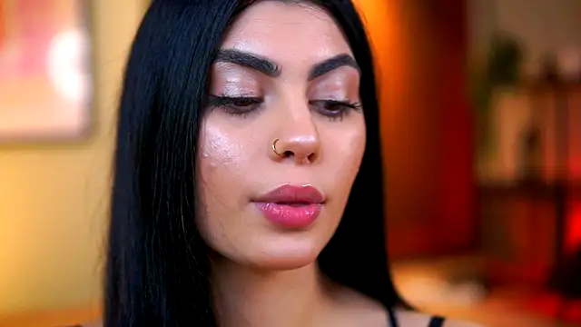 RavennaDArcy online show from 22, 11, 2025