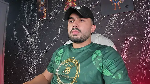 Snapshot of JonnSnow_ chatting on 9, 11, 2025 JonnSnow online show from 9, 11, 2025