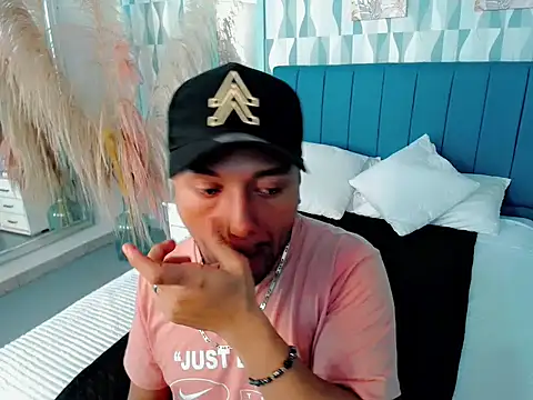 sebastian cruz  online show from 9, 11, 2025