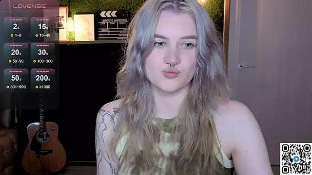 Snapshot of eshleeygreen chatting on 19, 6, 2026 eshleeygreen online show from 19, 6, 2026