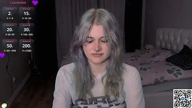 Snapshot of eshleeygreen chatting on 15, 7, 2026 eshleeygreen online show from 15, 7, 2026