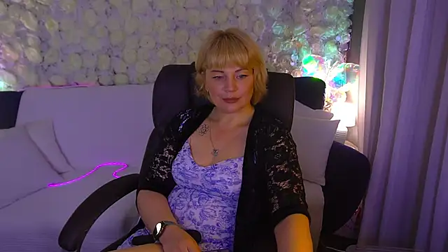 Snapshot of AmaraNights chatting on 7, 6, 2026 AmaraNights online show from 7, 6, 2026
