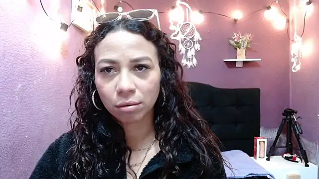 monika 256 online show from 1, 12, 2025